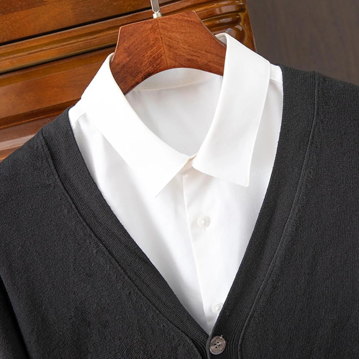 Classic V Neck Cardigans Sweaters for Men Casual Lightweight Button Down Knitted Sweater Tops Stretch Cardigan Jacket