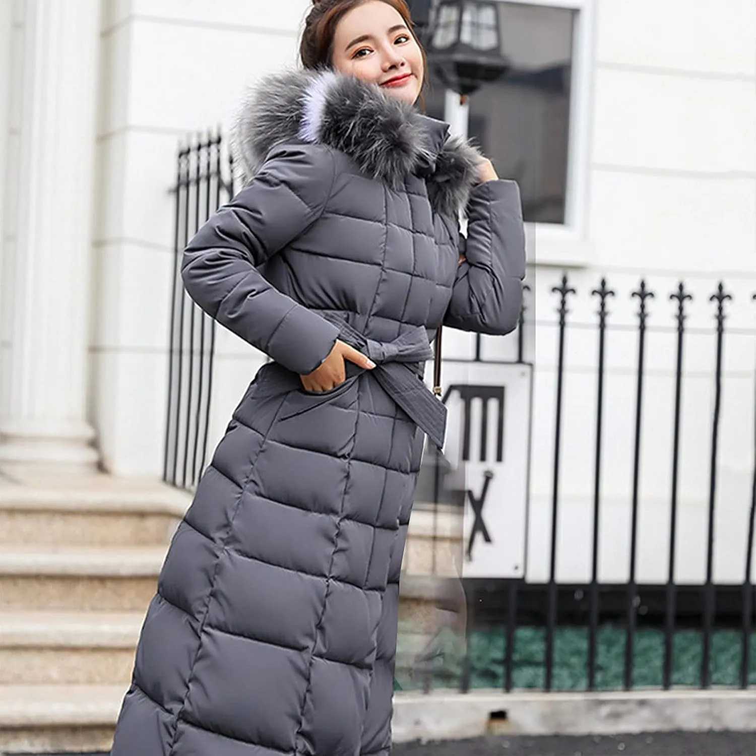 Women's Puffer Jacket Winter Windproof Warm Down Coats Waterproof Thicken Puffer Jackets With Faux Fur Removable Hood